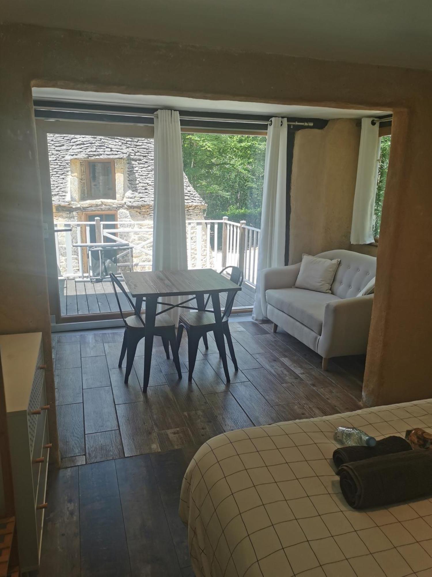 Bed and Breakfast La Borie Du Bois Sarlat Saint-Andre-d'Allas Екстер'єр фото