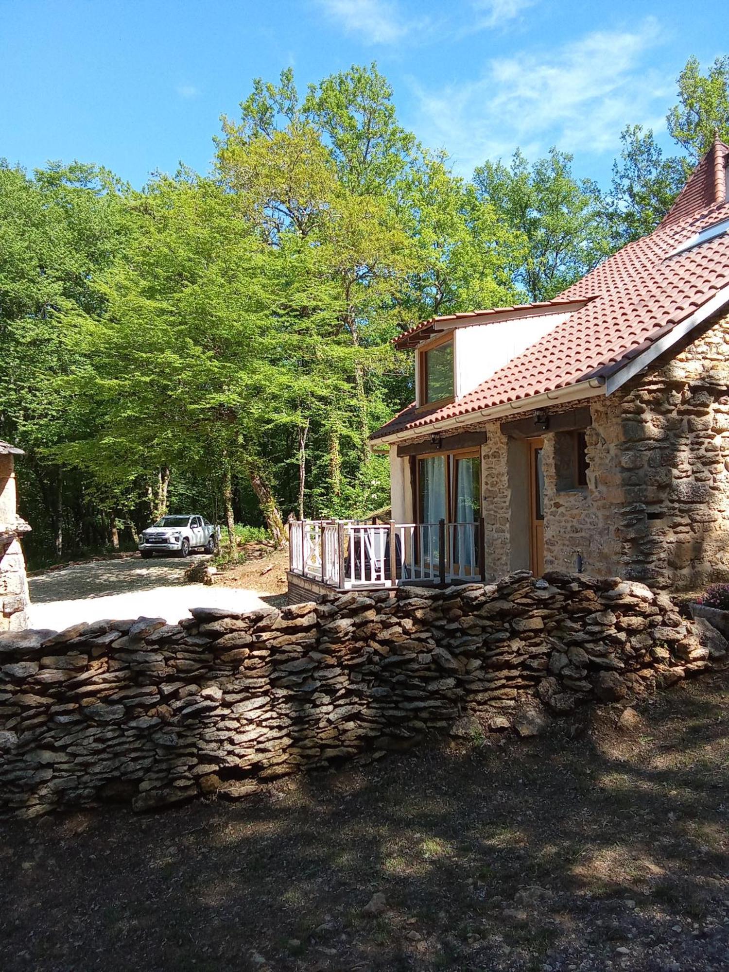Bed and Breakfast La Borie Du Bois Sarlat Saint-Andre-d'Allas Екстер'єр фото
